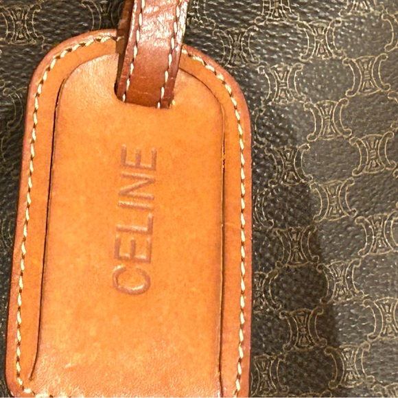 Celine Duffle Bag call out..slight rubbing on edges..Dimensions:17.5W/9inH/7inD - Picture 4 of 16